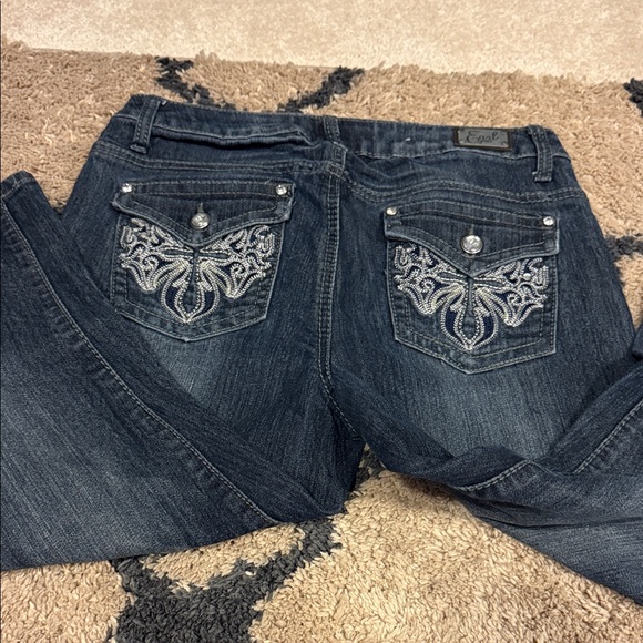 Earl Jeans Dark Blue Capris with Embroidered Pockets - Picture 1 of 4